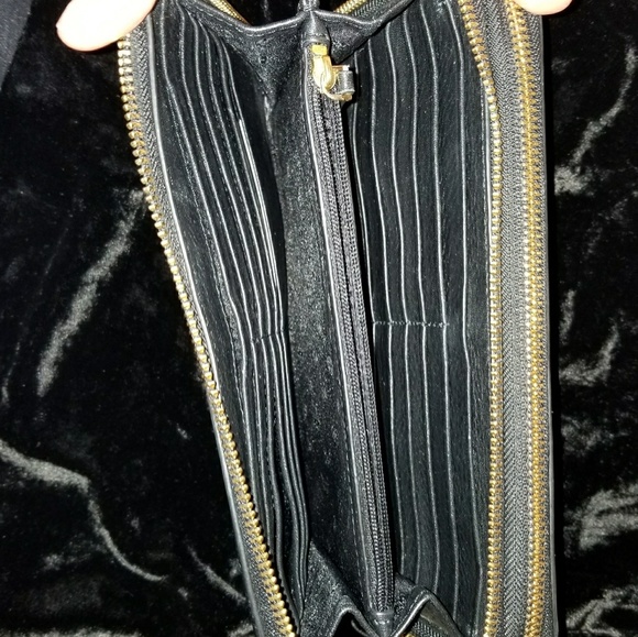 Tory Burch Landon Large Travel Wallet Clutch - Picture 4 of 6